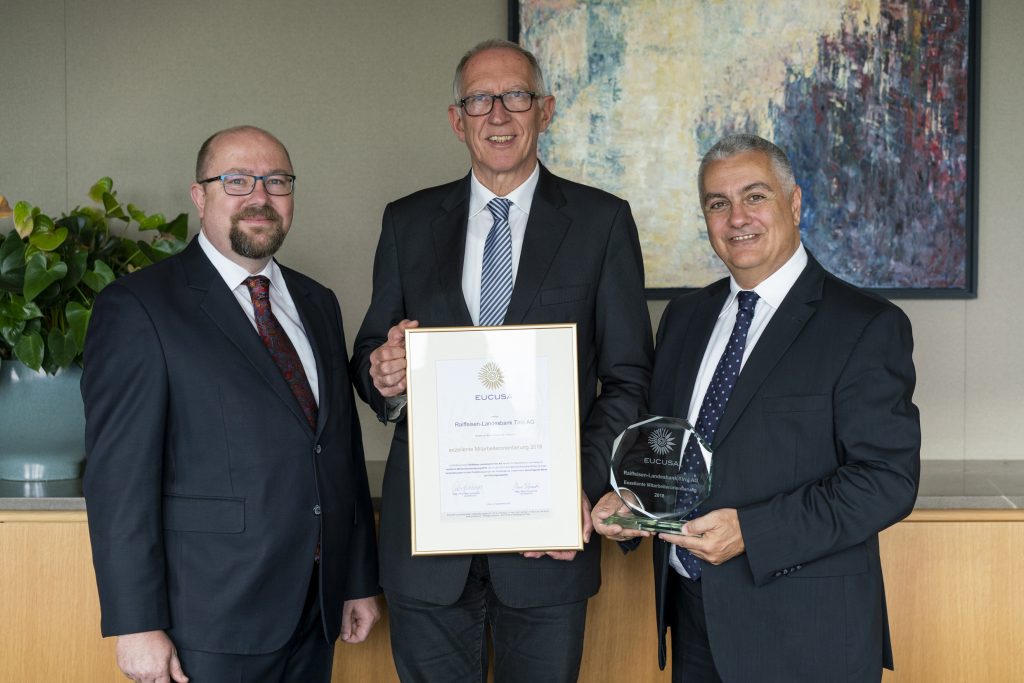 Peter Aichberger, Rinhard Mayr und Mario Filoxenidis mit EUCUSA Award